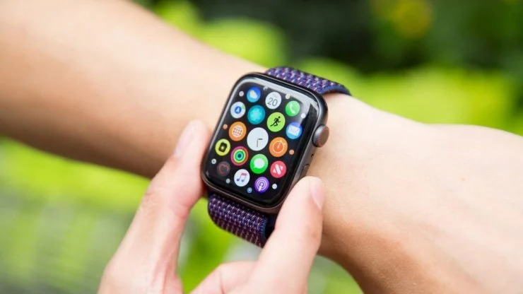 Apple Watch Sport paramparça olabilir